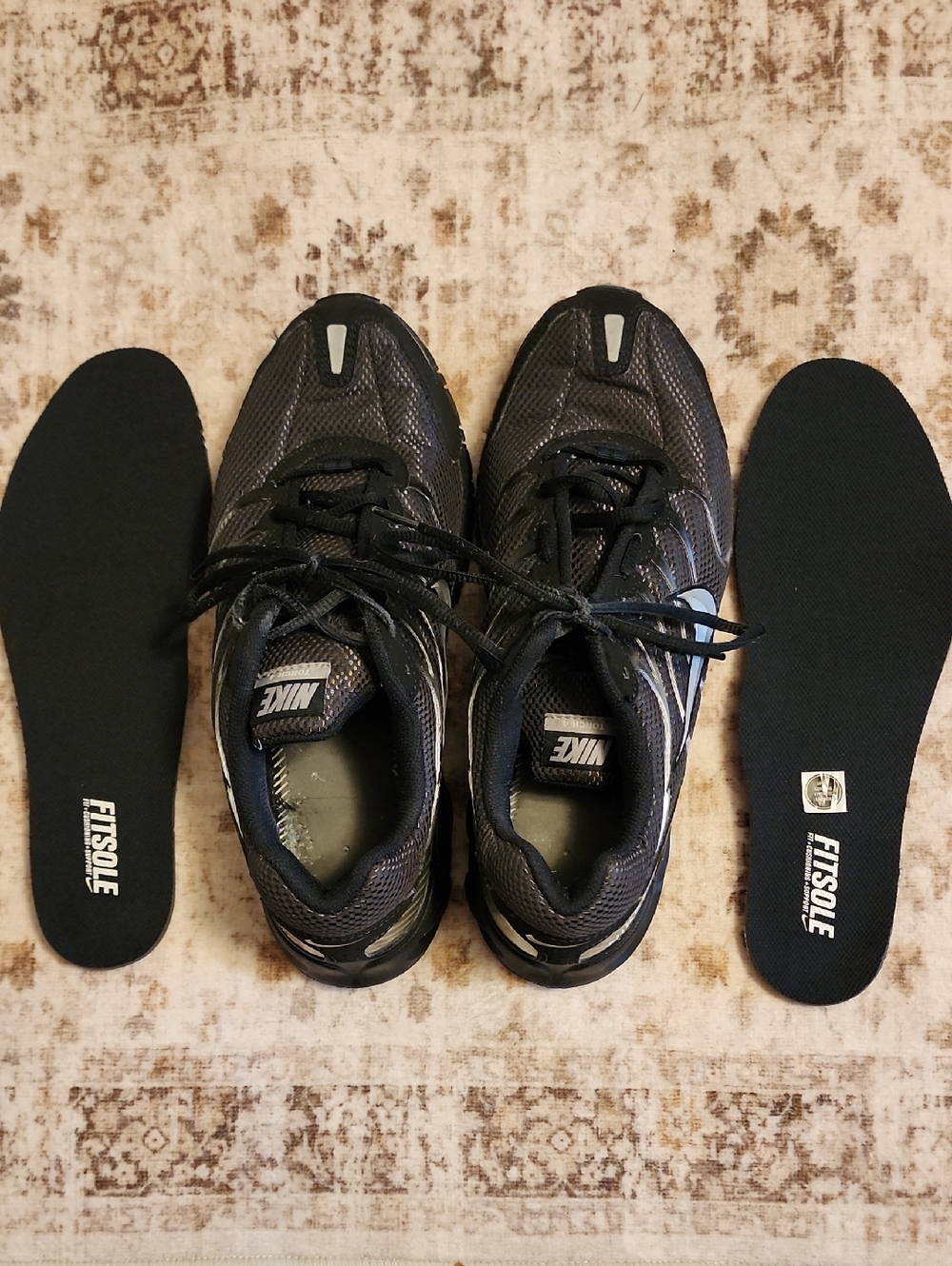 Nike Men's Torch 4, Size 10.5, Black Athletic Mesh
